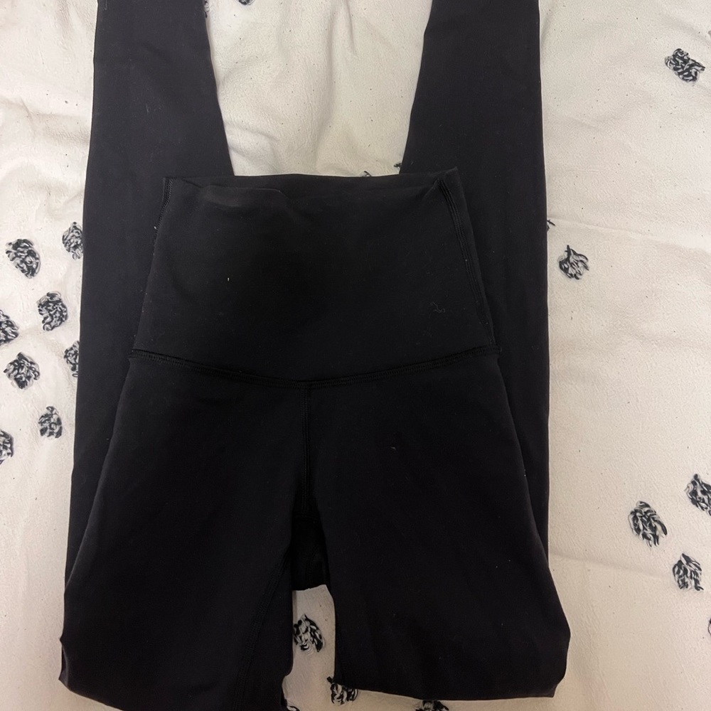 black thermal lululemon leggings size 2